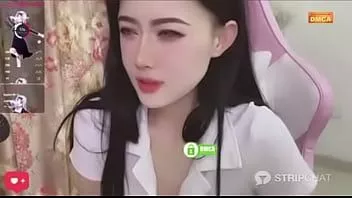 play Chinese big tits sexy girl live web cam beautiful legs