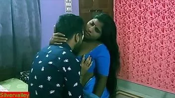 Afspelen Geweldige beste seks met tamil tiener bhabhi in het hotel terwijl haar man buiten!! indiase beste webserie seks