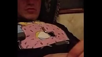 Putar Jimmy suka bermain dengan penis besarnya.