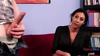 Riproduci Cfnm voyeur MILF in calze a guardare ragazzo in azione solista hj