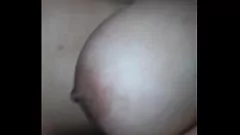 Riproduci Le tette enormi della moglie BBW rimbalzano estasiate