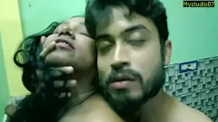 تشغيل الأخ غير الشقيق الهندي الساخن يحصل على بذيء مع أخت جبهة تحرير مورو الإسلامية