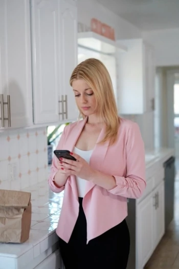 Pornostar Charlotte Stokely