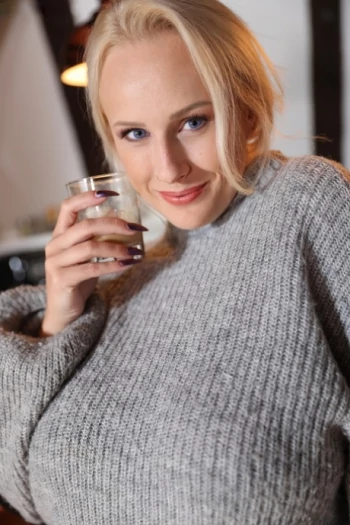 Gwiazda porno Angel Wicky